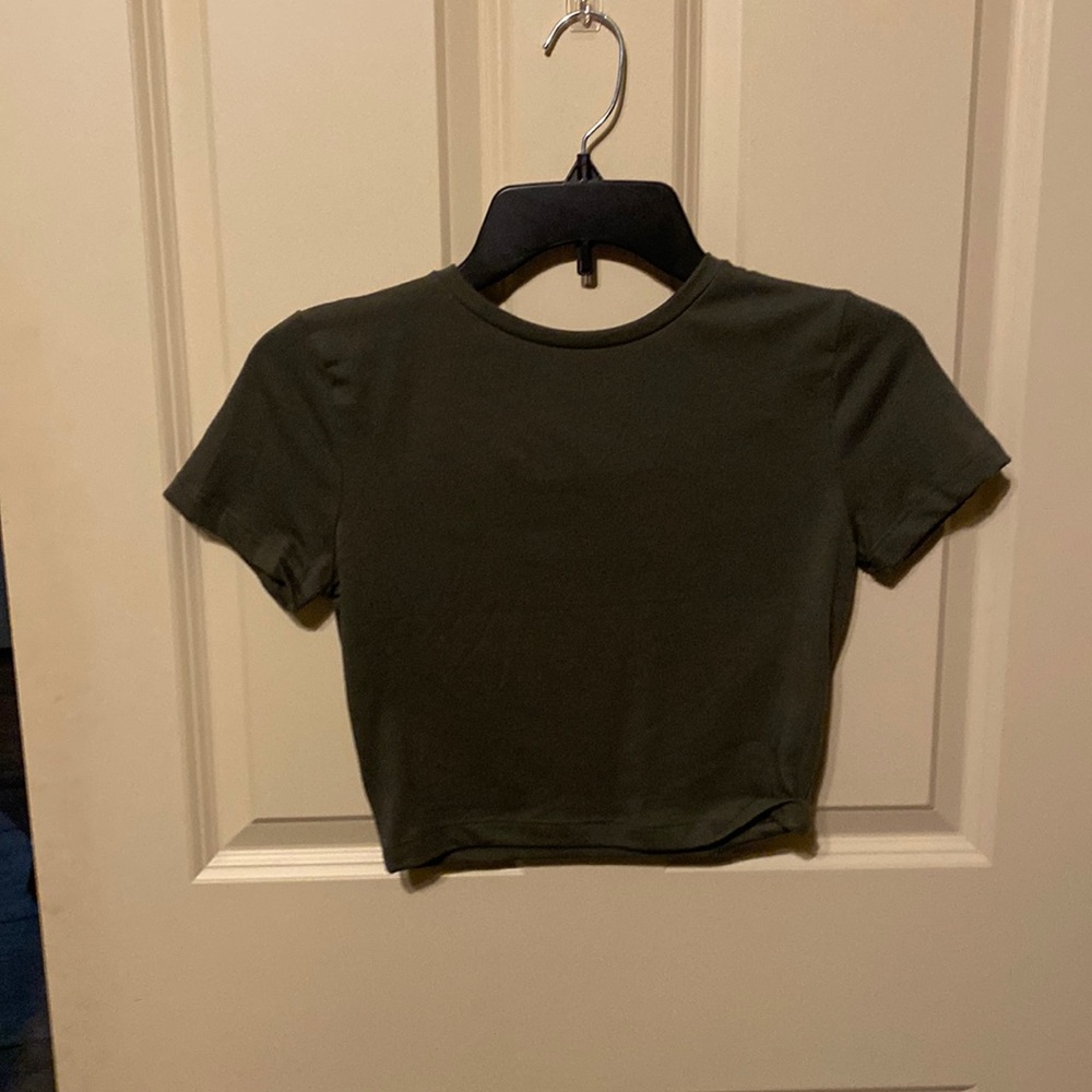 NWT/NWOT Wild Fable Size Small Crop Tops- Maroon + Olive